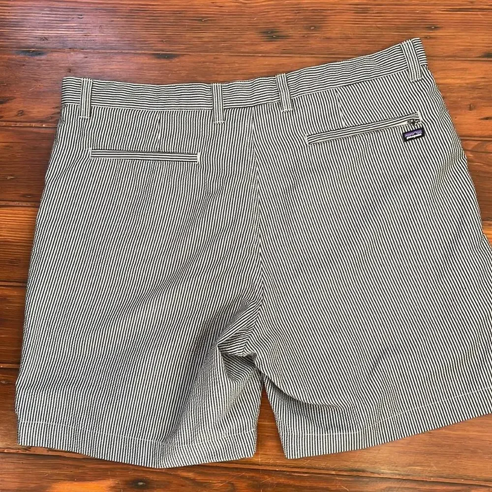 Patagonia striped textured seersucker flat front dress shorts sz 38